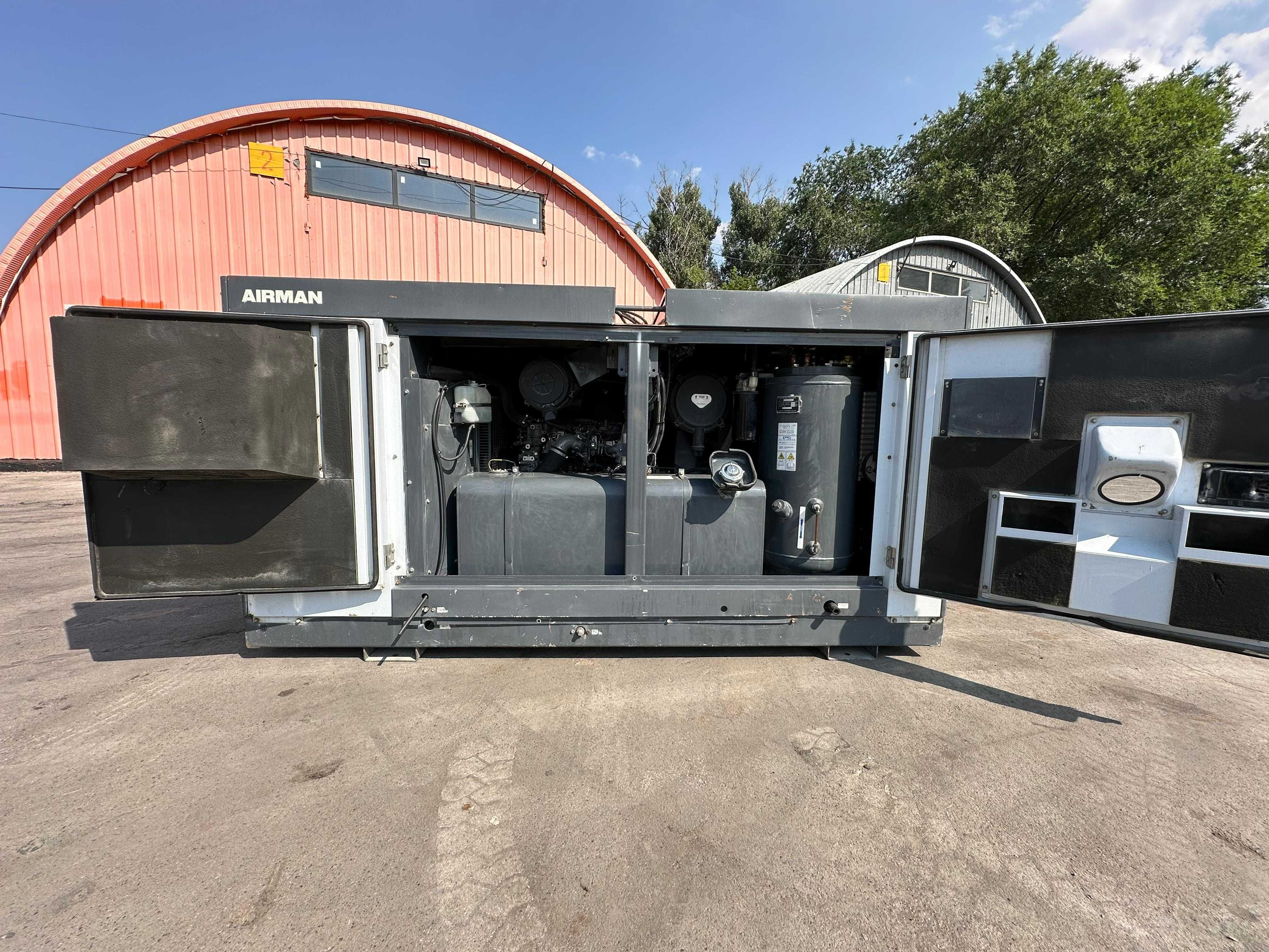 Японский винтовой компрессор AIRMAN PDS 390SC с осушителем