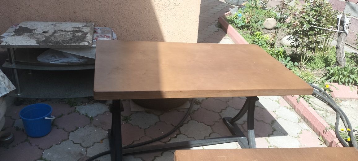 Продам столы кухонные