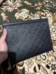 LOUIS VUITTON клатч (муж) 7 майга әдемі, қолда жақсы тұрат 10000 тг