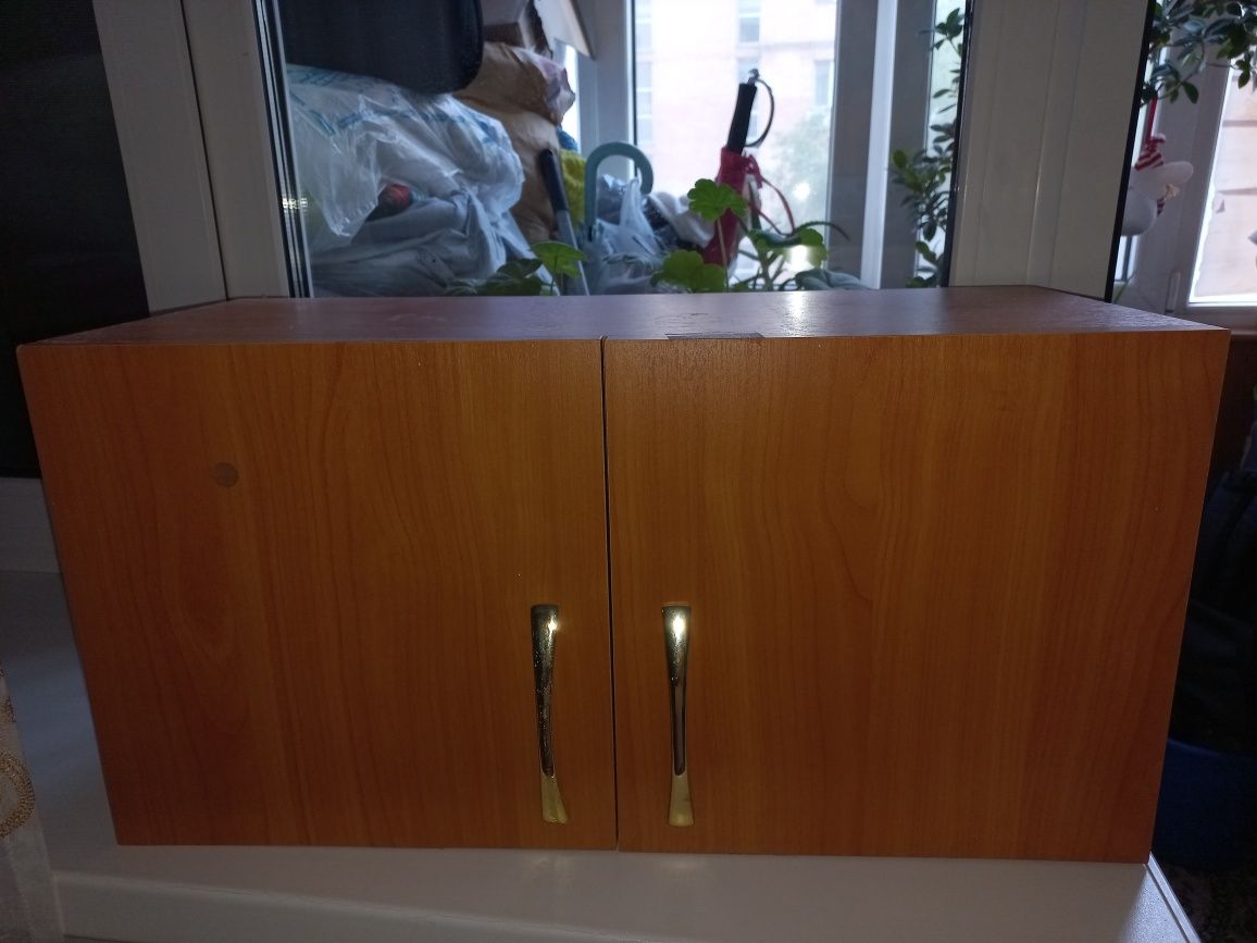 продам шкафчик 60*25 см.