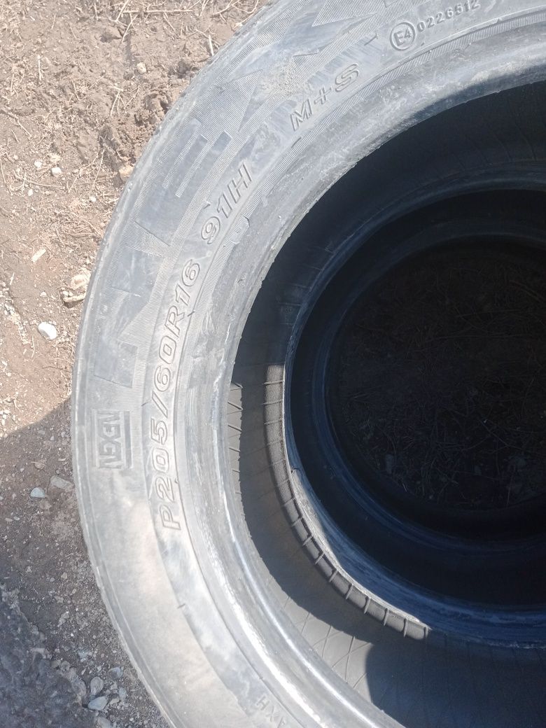 Продам шину летнюю