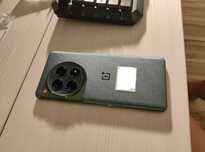 Продам Oneplus 12 (12/256 гб)