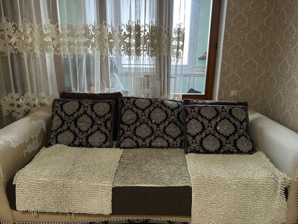 Продам диван в хорошем состояний