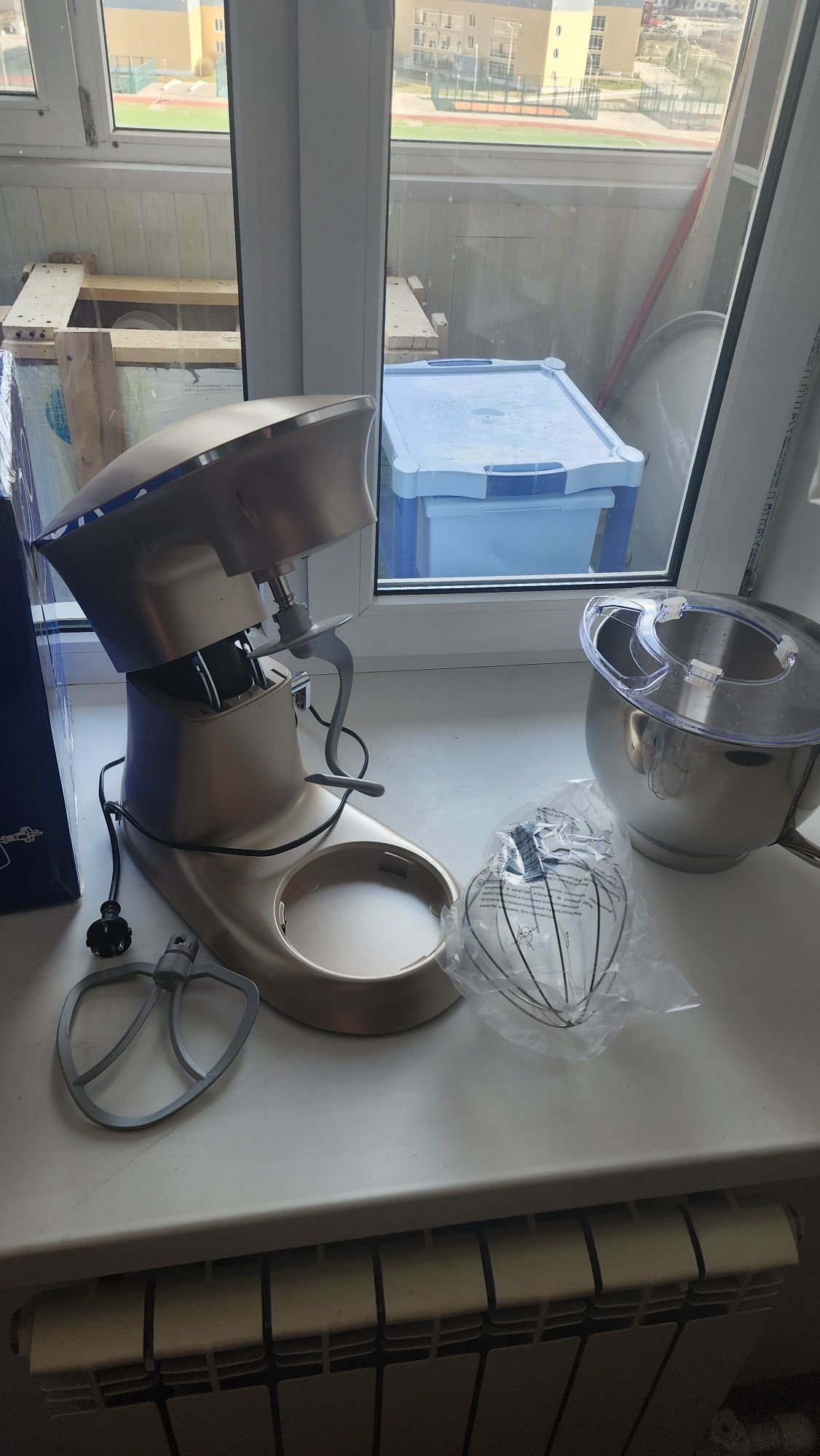 Миксер планетарный MOJO SM-445 с чашей 7 литров, мощность 1400 Вт