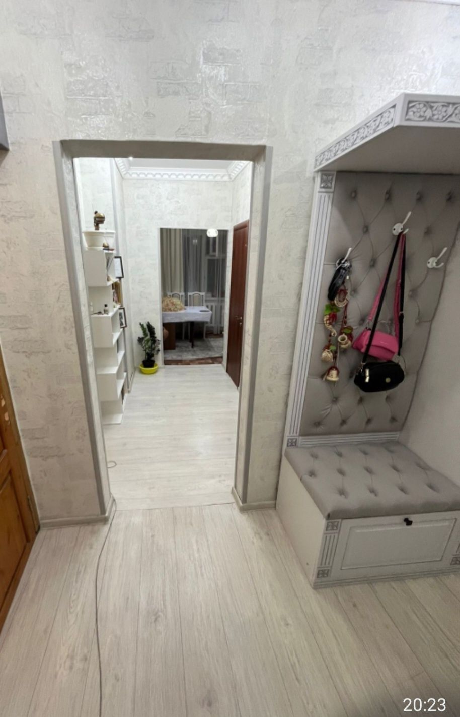 Продаётся 2-х комнатная квартира в Мобиле,  3 этаж, частично с ремонто