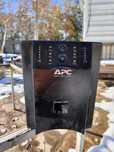 Ups APC 1000VA Smart.  Источник бесперебойного