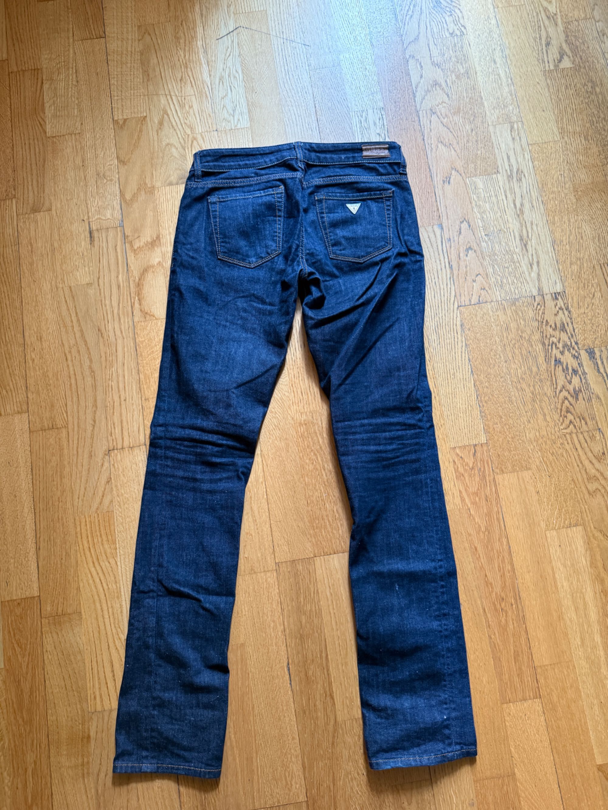 джинсы GUESS, оригинал, размер s