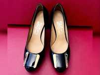 Брендовые черные лакированные женские туфли Salvatore Ferragamo Италия