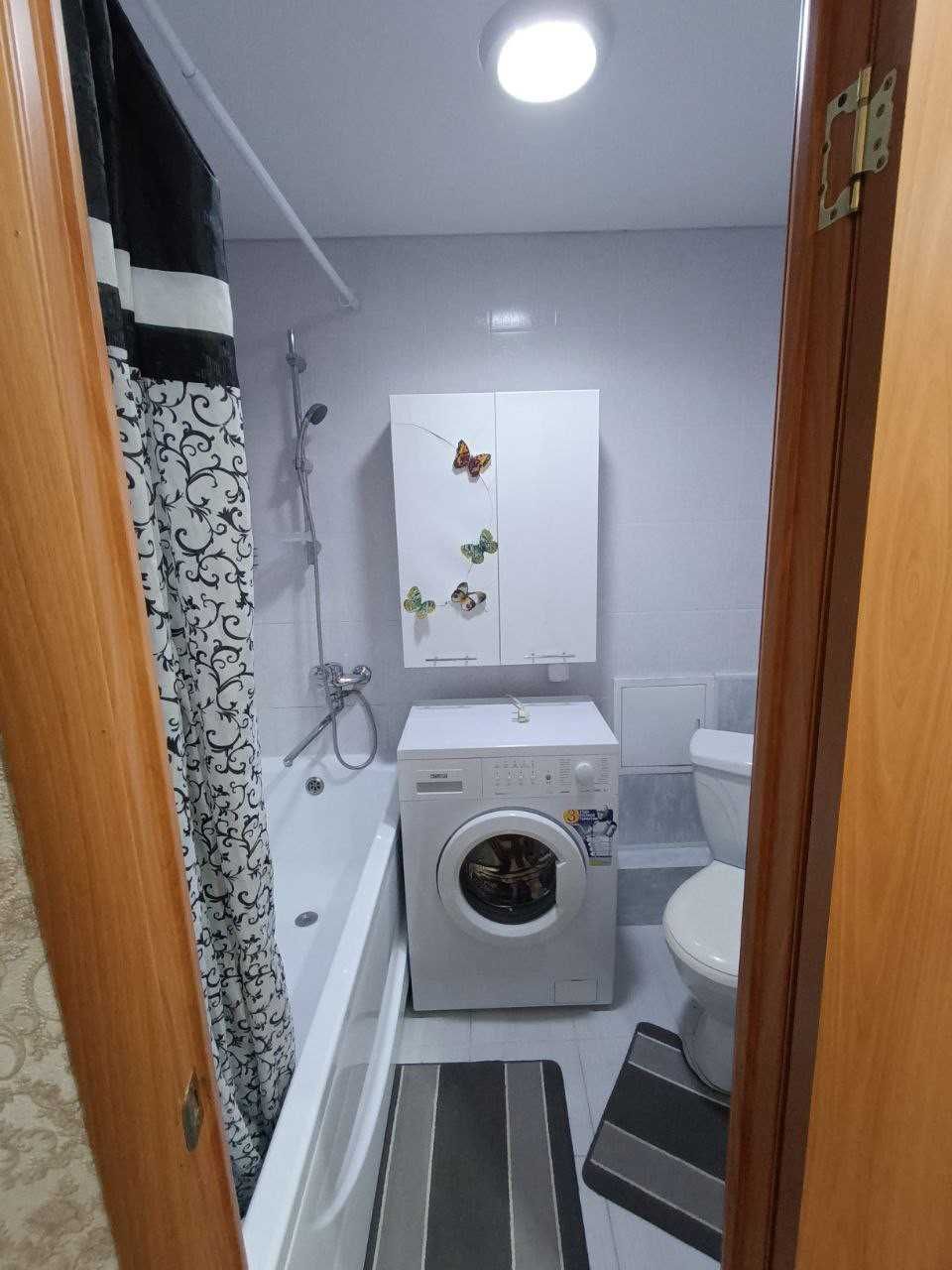 Продам 2х ком квартиру на 2м этаже в центре Костаная