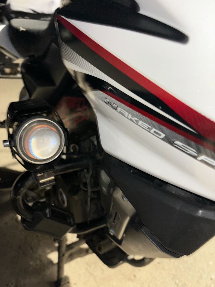 Мотоцикл Bajaj Pulsar NS200