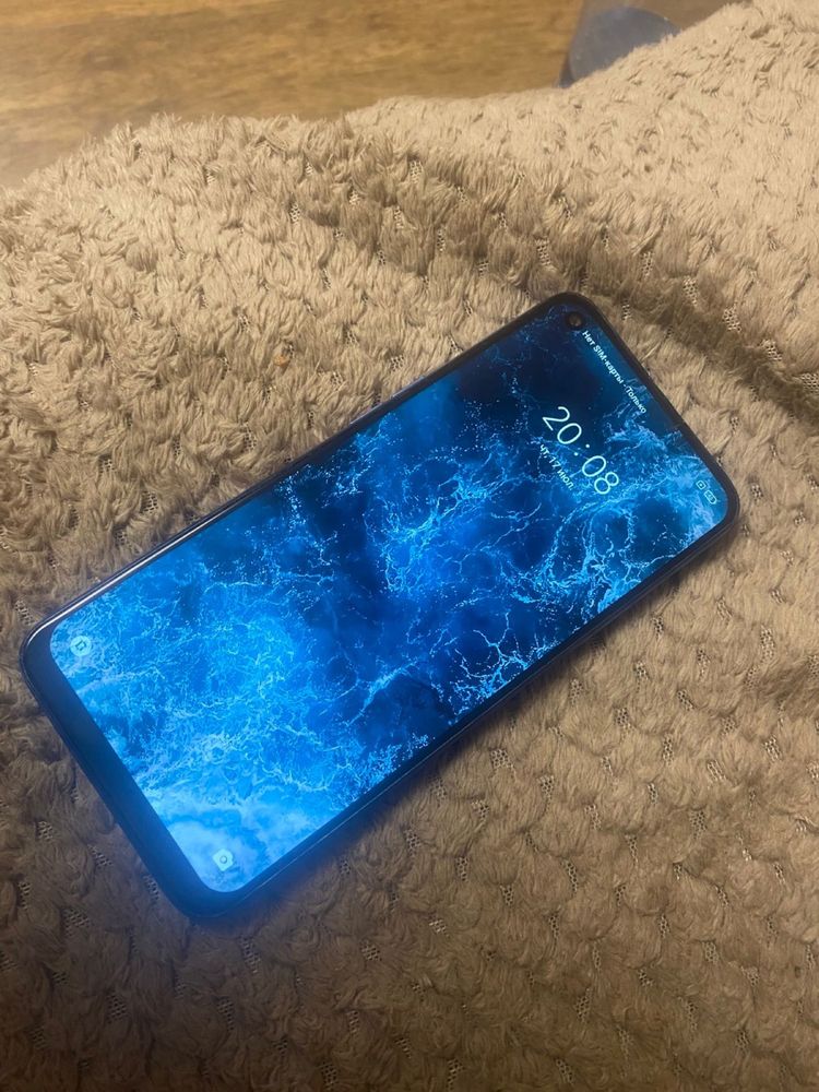 Продам телефон Realmi 6 продам в отличном состоянии