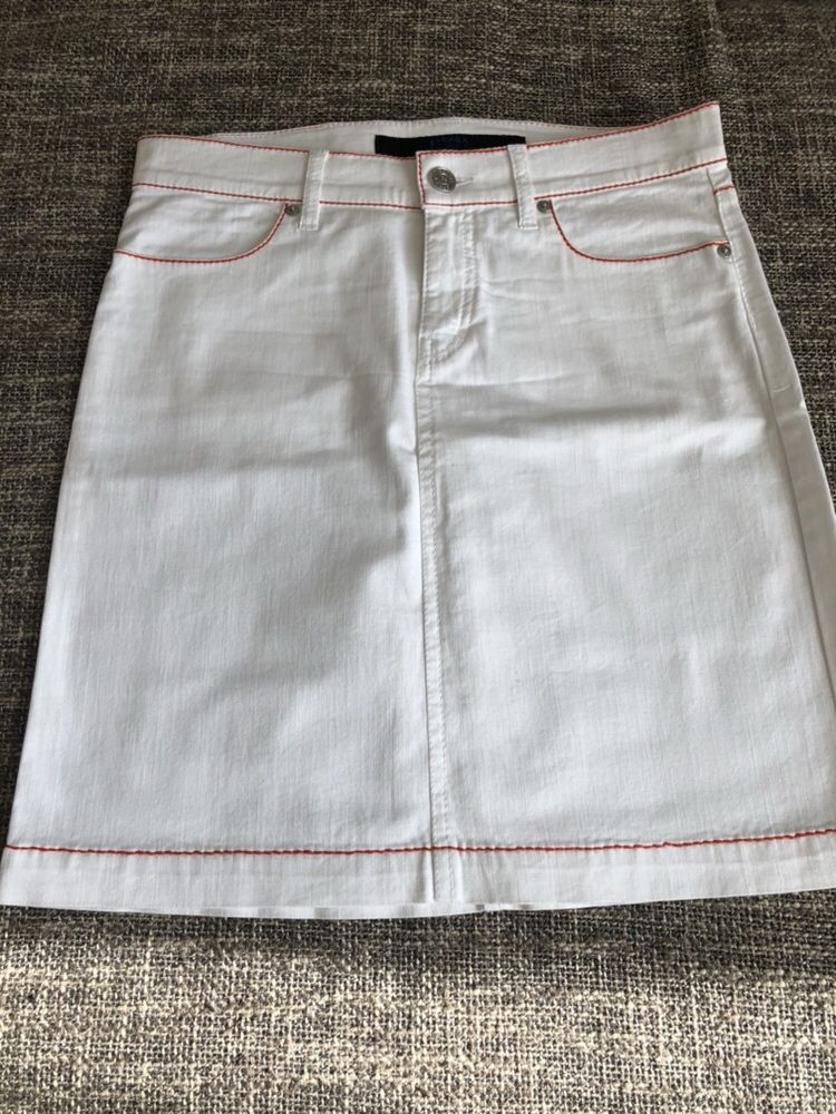 Продам юбку Escada