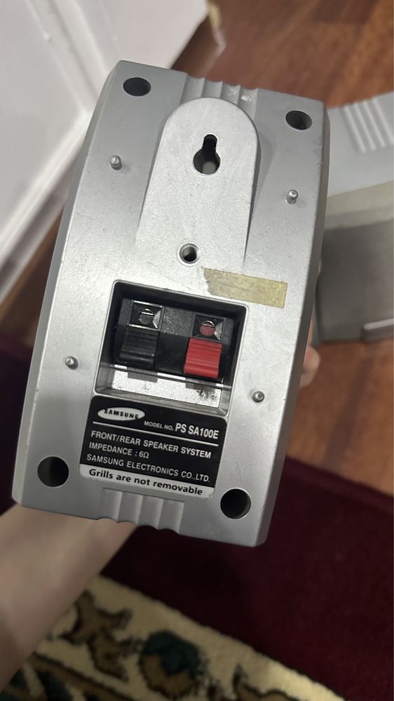Продам колонки Samsung.