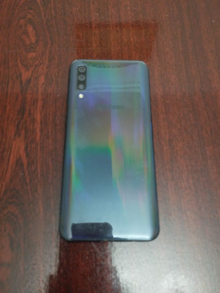 Samsung A50, 64 гб,б/у,черный