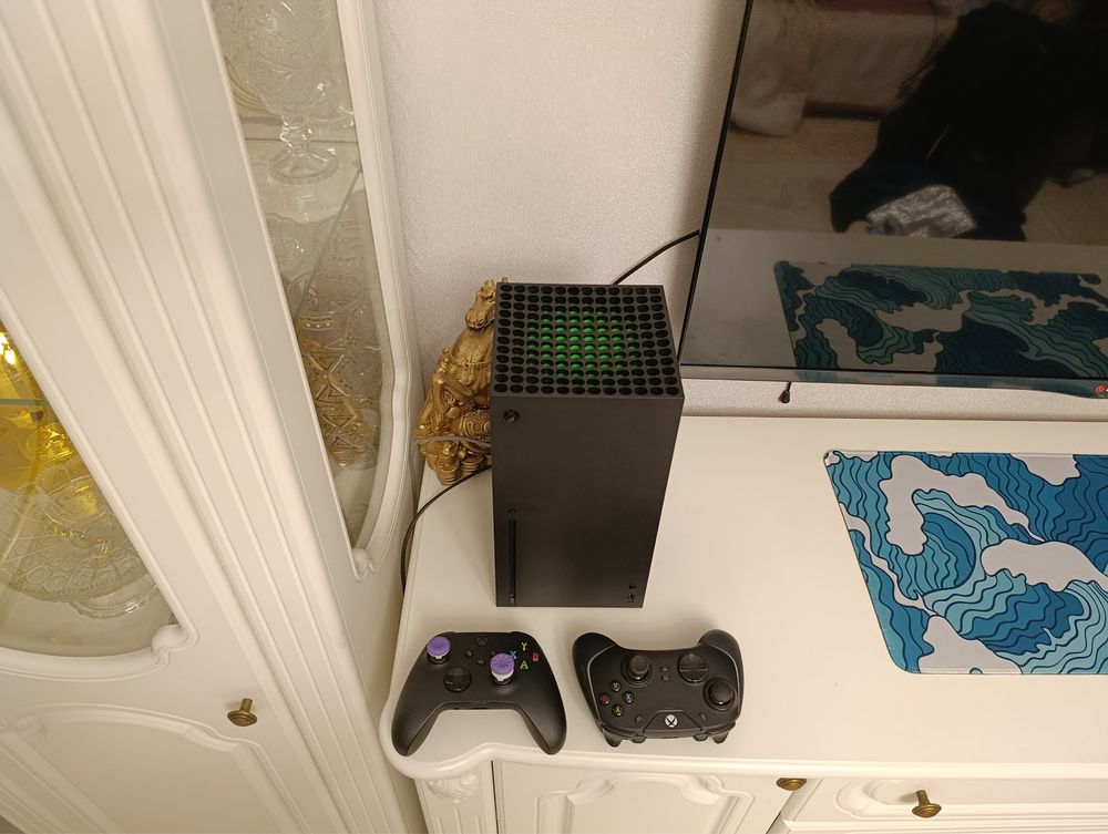 Продам Xbox Series X