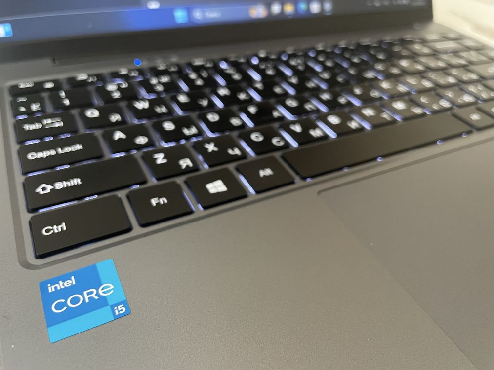 Core i5-10-поколение Шустрый быстрый для работы и учебы