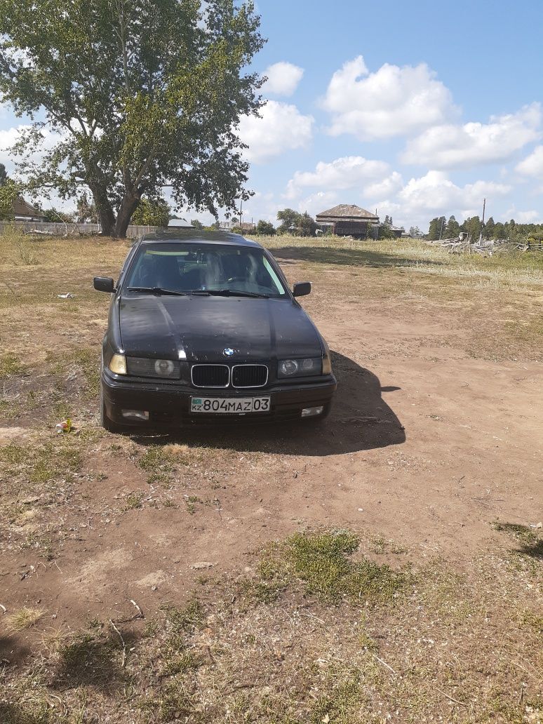 Продам машину  бмв