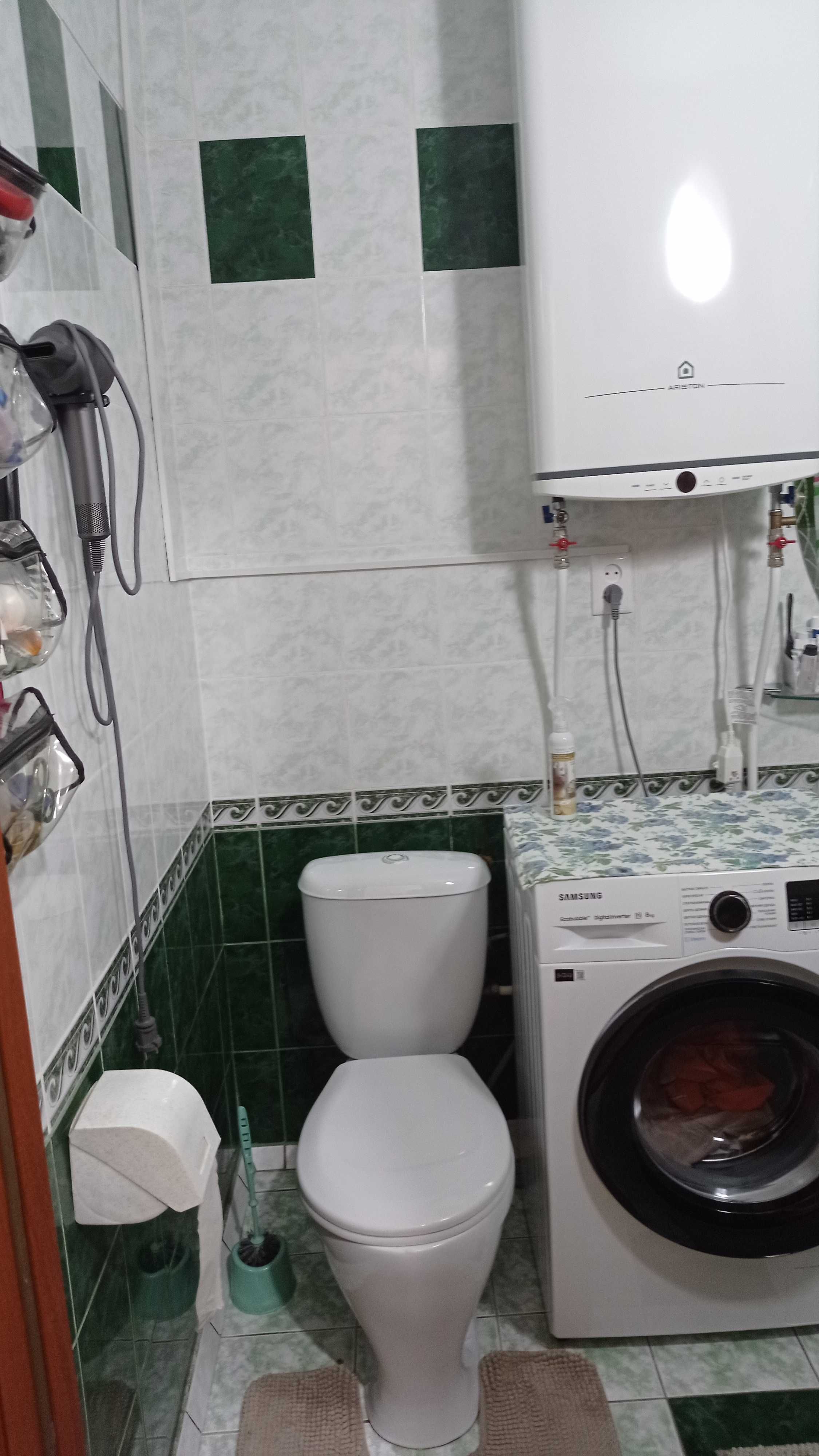 Продам 3 комнатную квартиру, улучшенной планировки в  19 мкр
