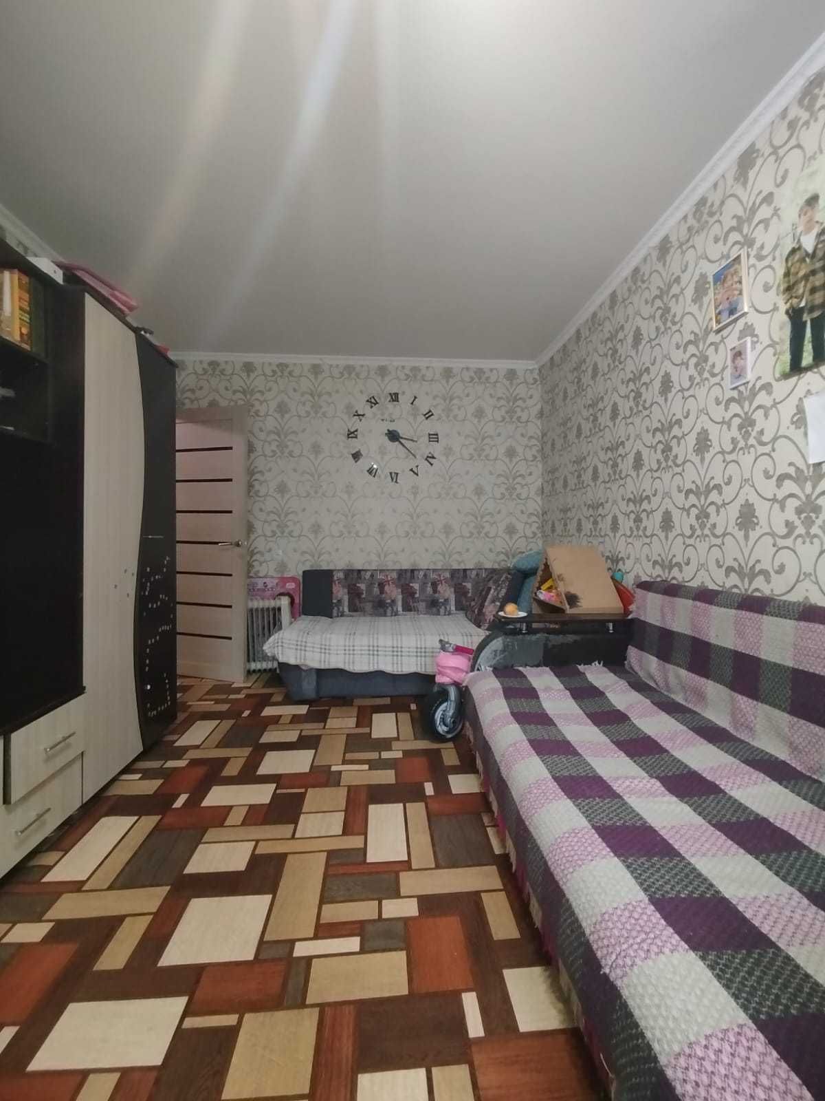 Продам 2-х комнатную квартиру в центре
