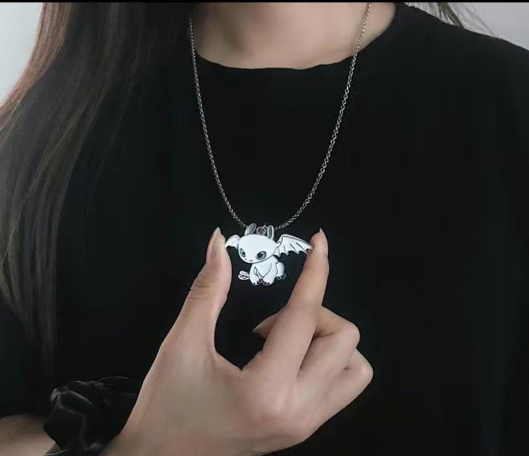 Парный кулон с подвеской из мультфильма Как приручить дракона