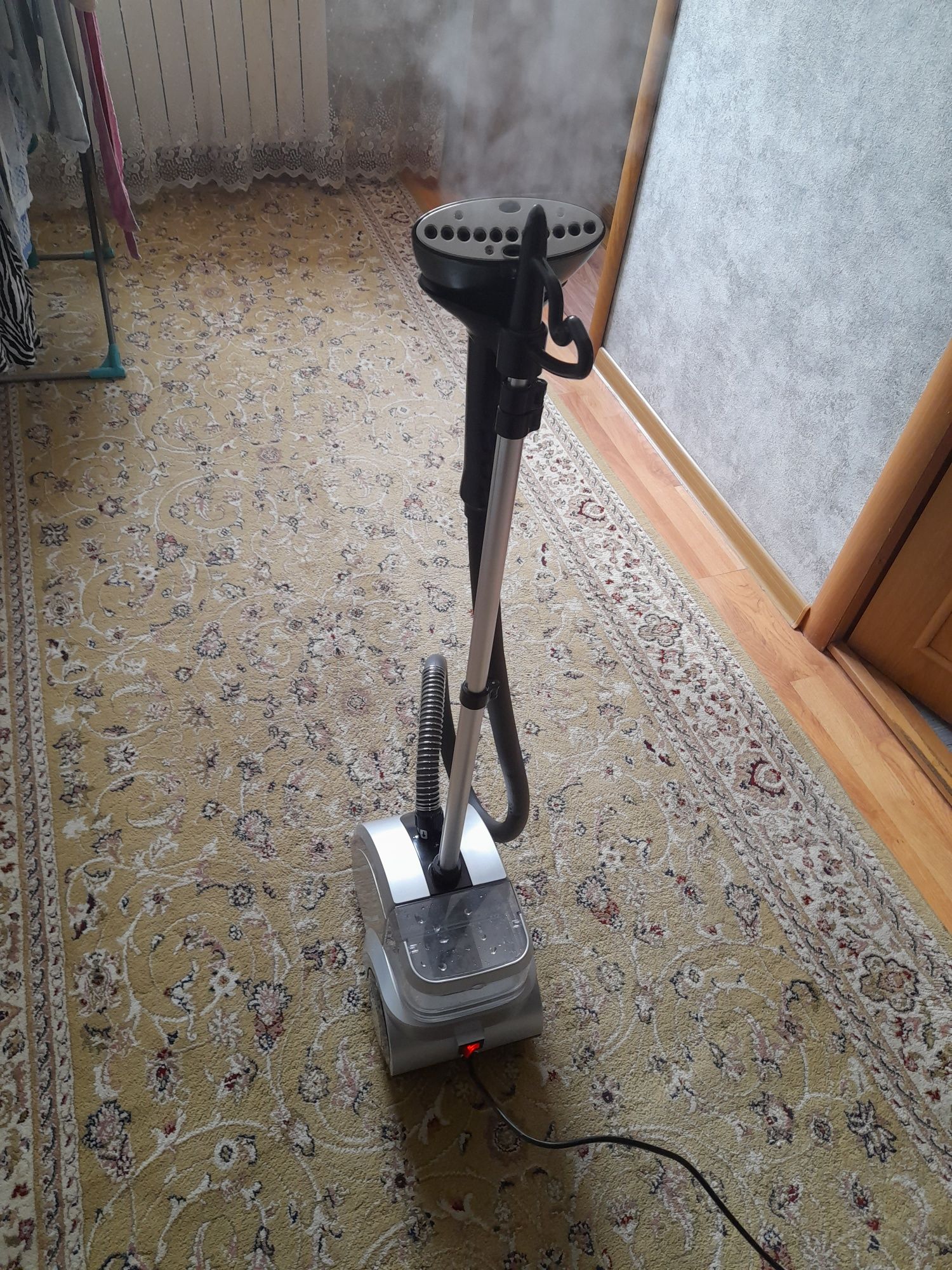 Утюг паровой  " GEEPAS""