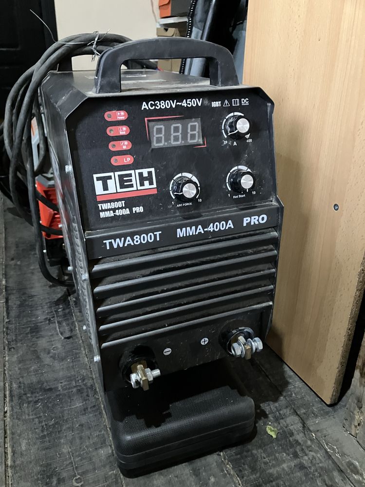 Продам сварочные 380В