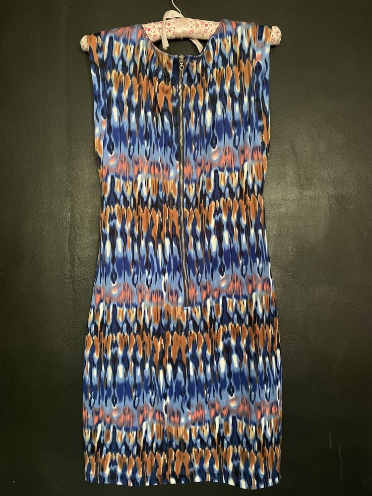Продам платья