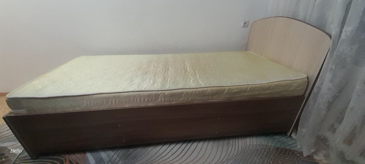 Продам односпальную кровать