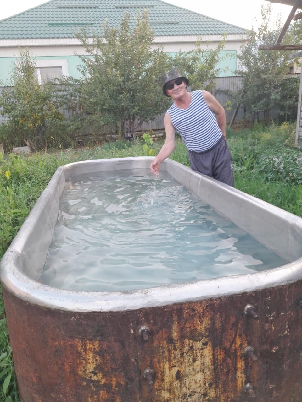 Продаётся ёмкость для воды