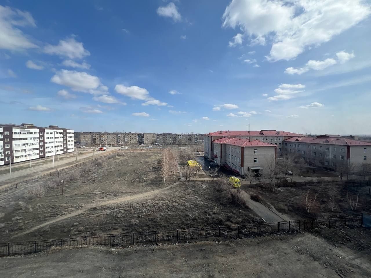В Новостройки 2х комнатная ул. Абая 5А/3 на 5 этаже за поликлиникой