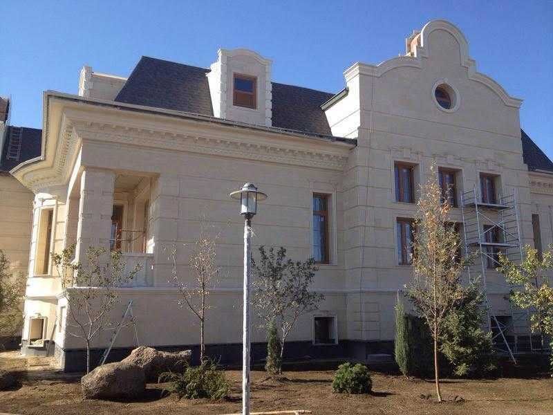 Травертин и гранит в наличии на складе в Астане