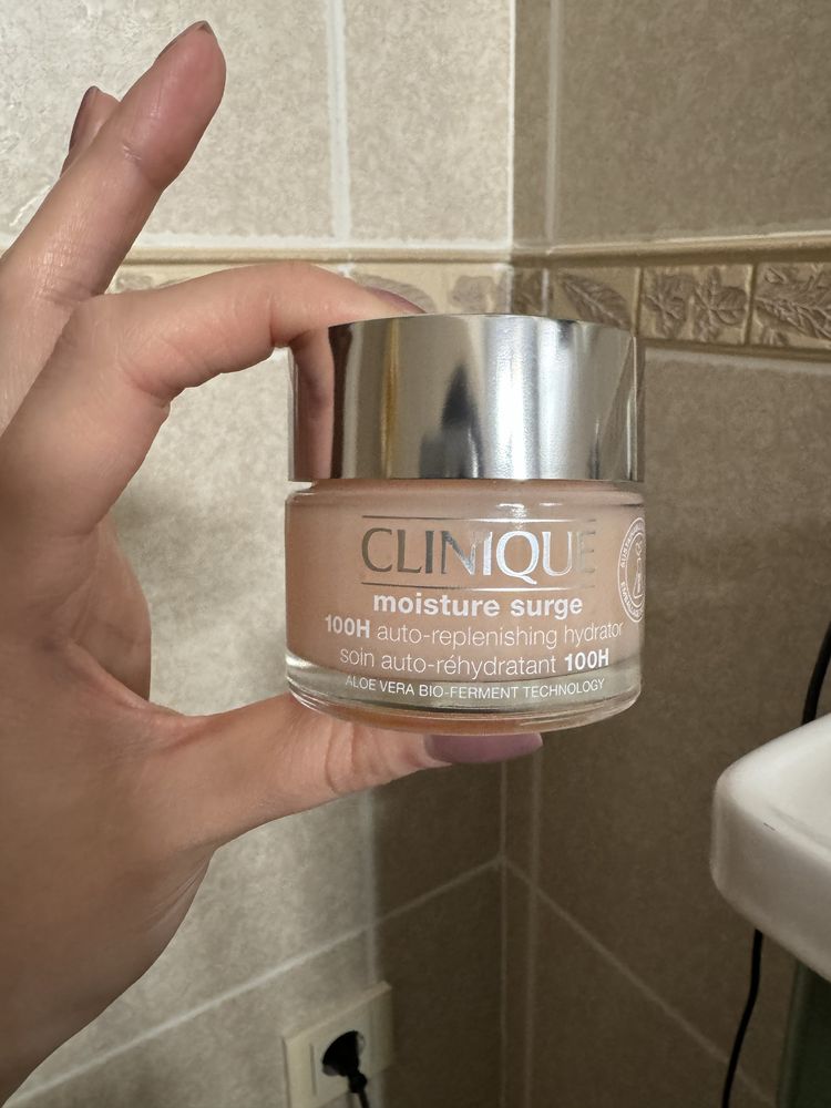Clinique крем для лица, помады