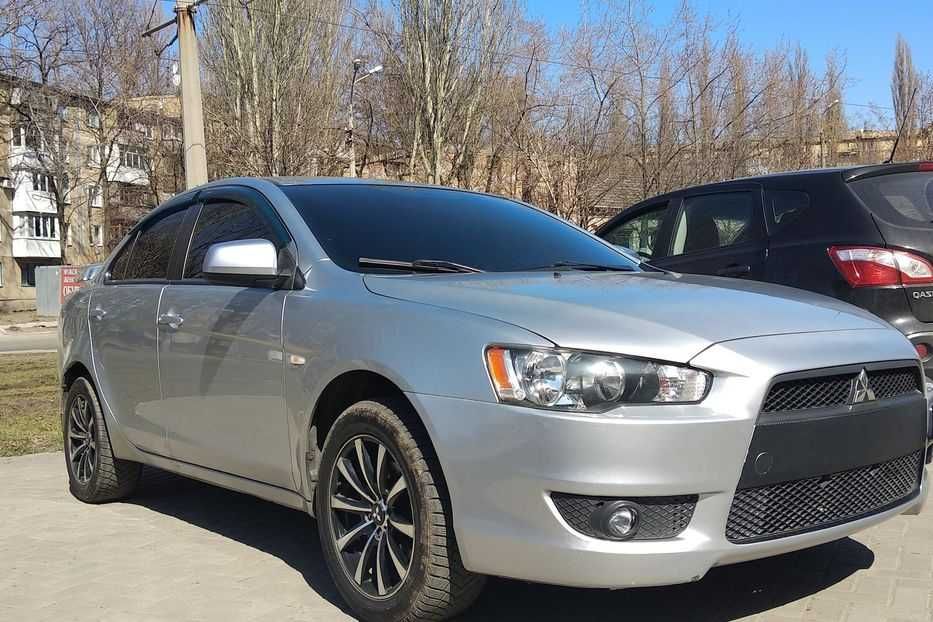 Бампер передний на Митсубиши Лансер 08-12 Lancer 08-12