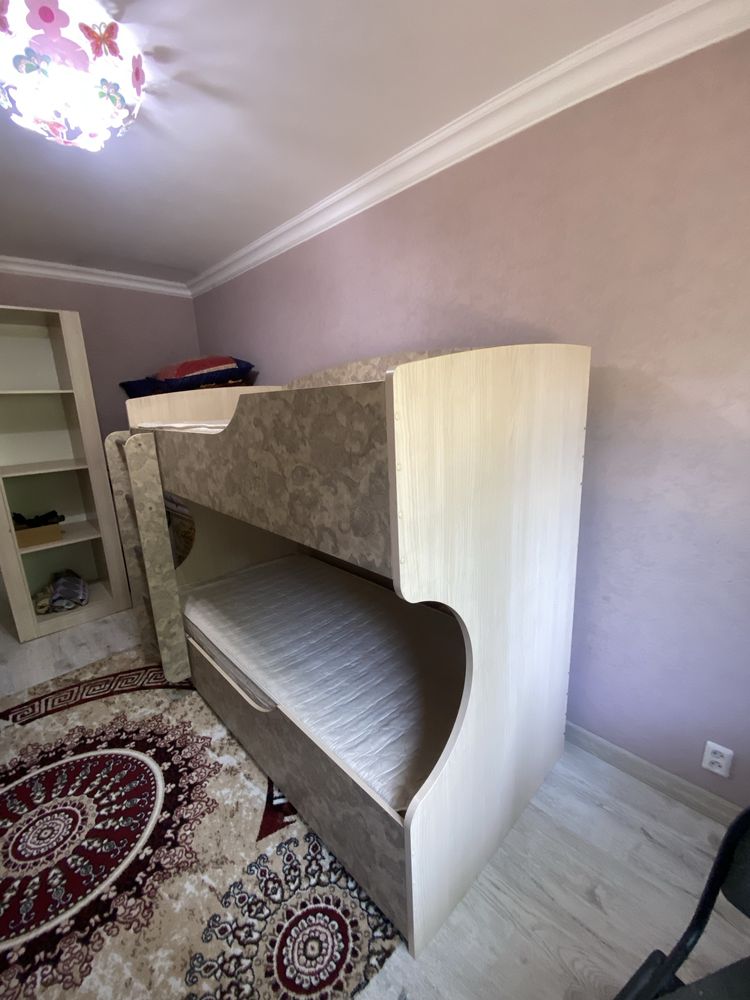 Продается детский двухъярусный кровать