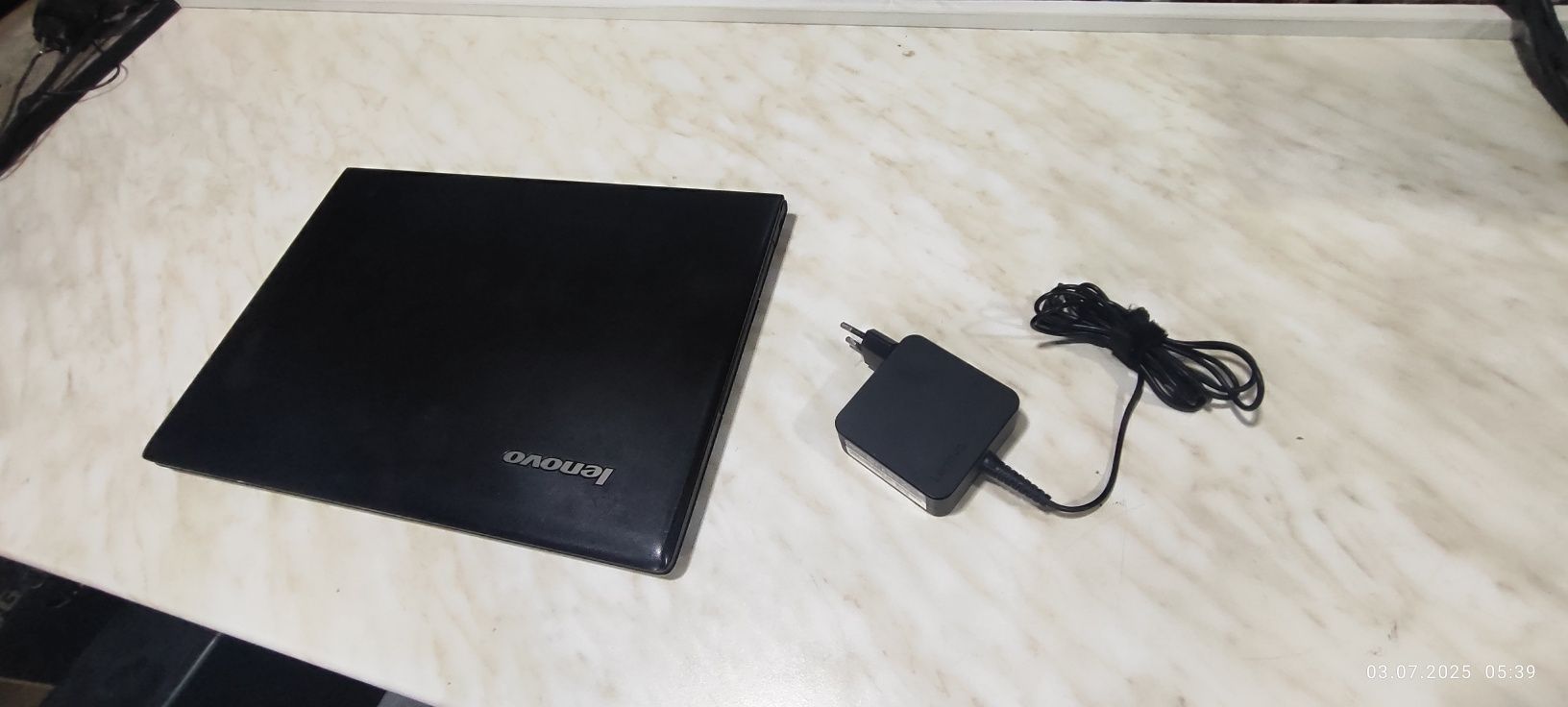 Ноутбук Lenovo ideapad core i3 5th