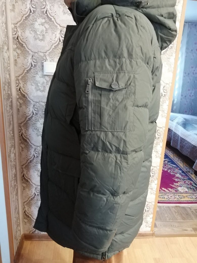 Продам зимнюю куртку