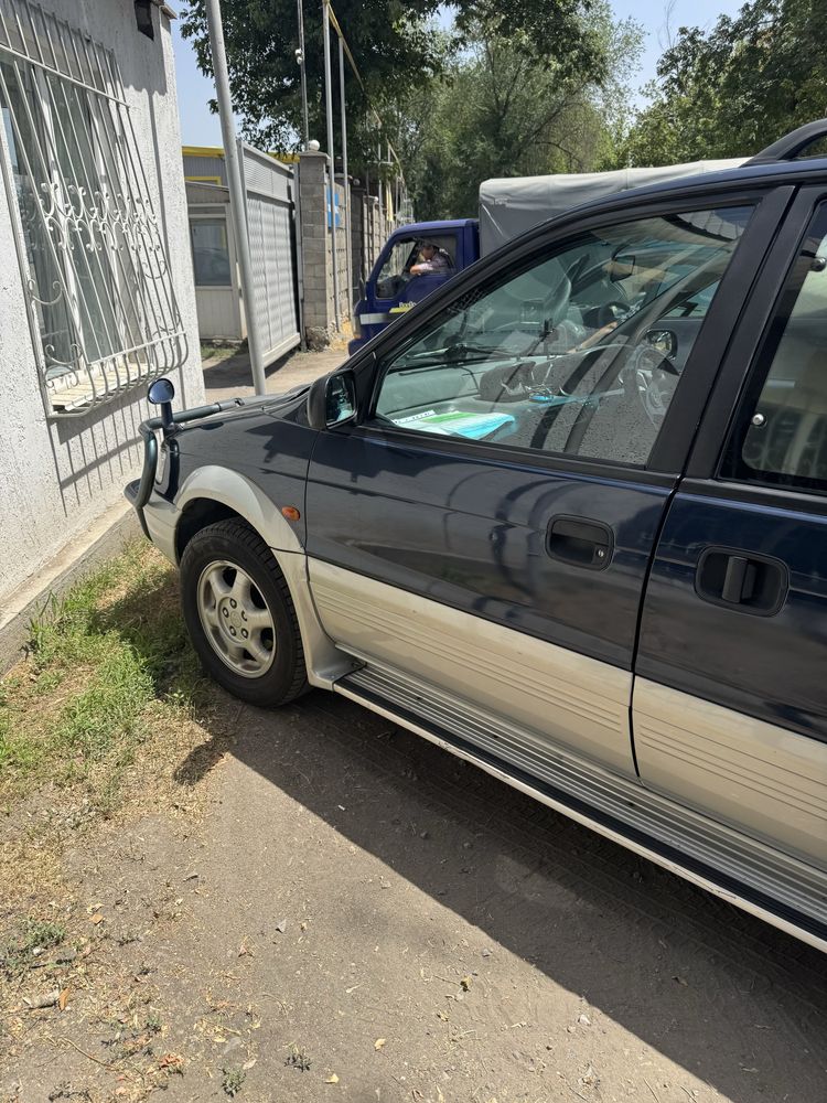 Продам Митсубиси  RVR