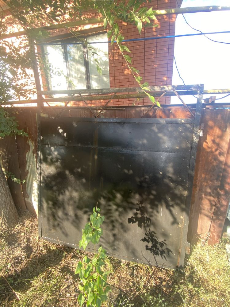 Продам ворота с калиткой