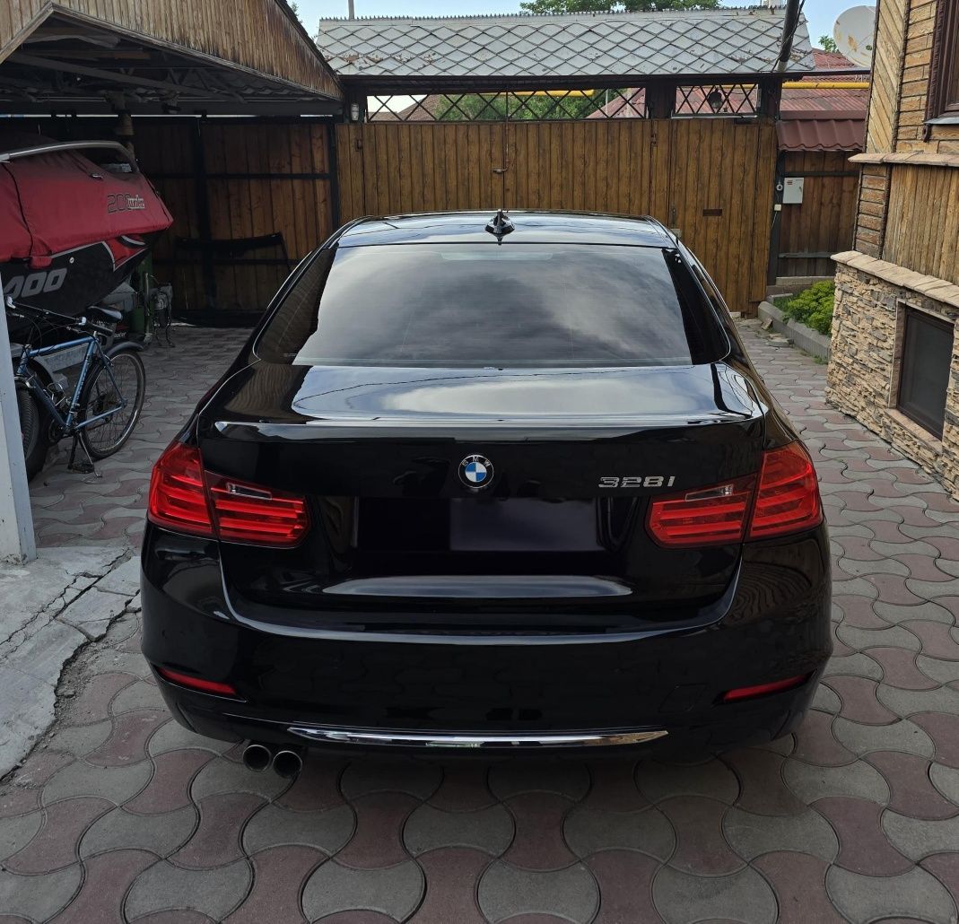 BMW 328  в отличном состоянии