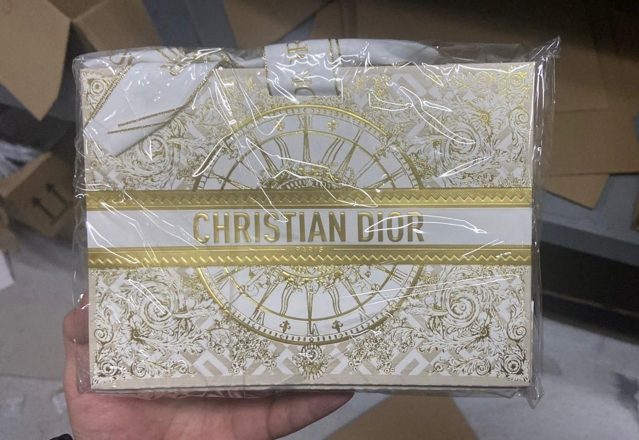 Пакеты Dior Франция