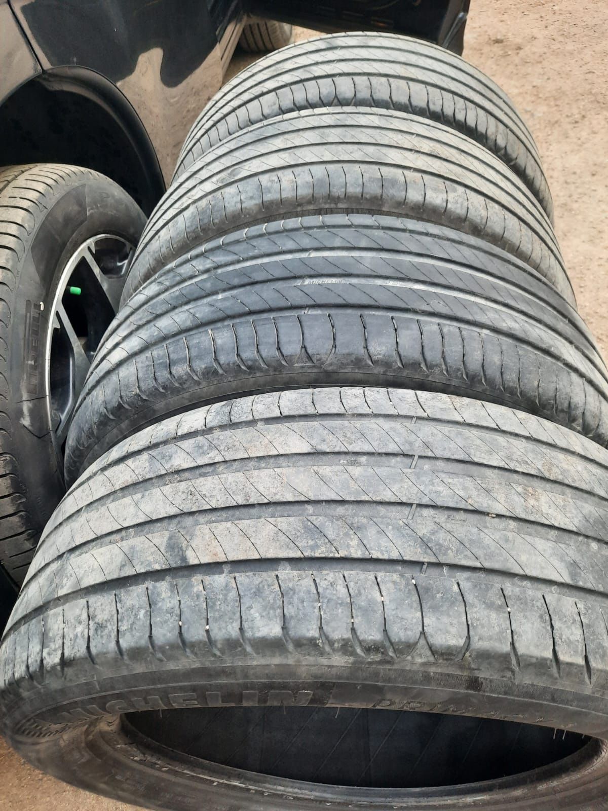 Продам шины r18 michelin
