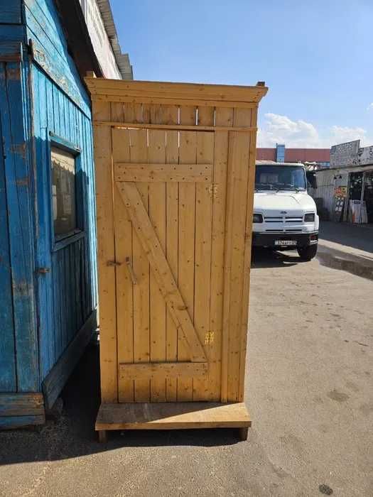 Туалет уличный из российской вагонки высшего сорта.  уличные туалеты