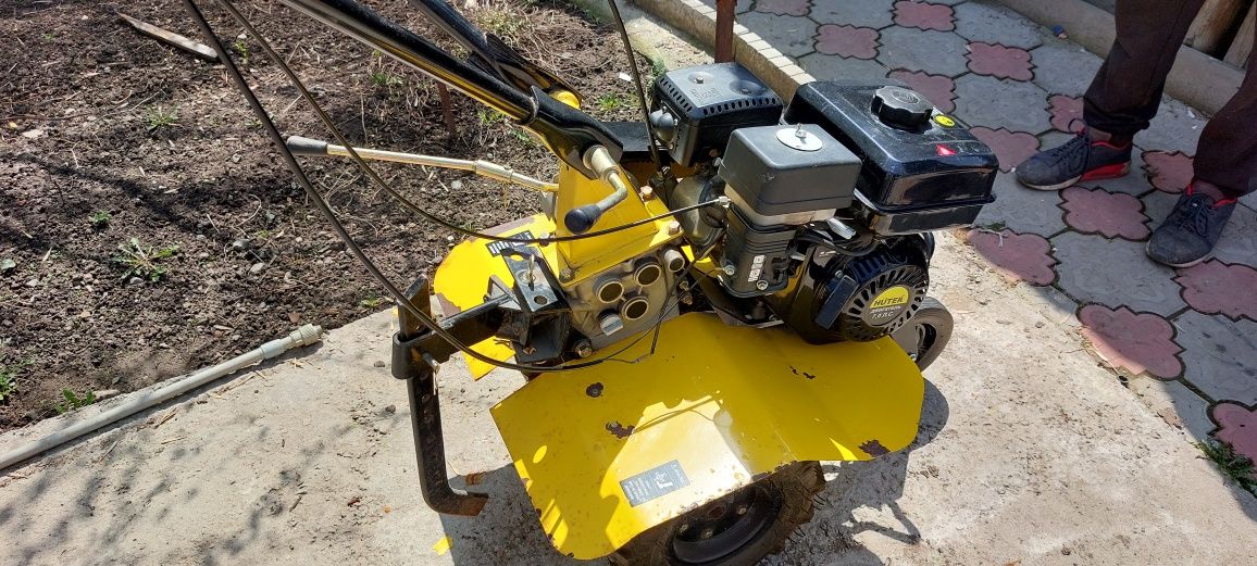 Продам Мотокультиватор Huter