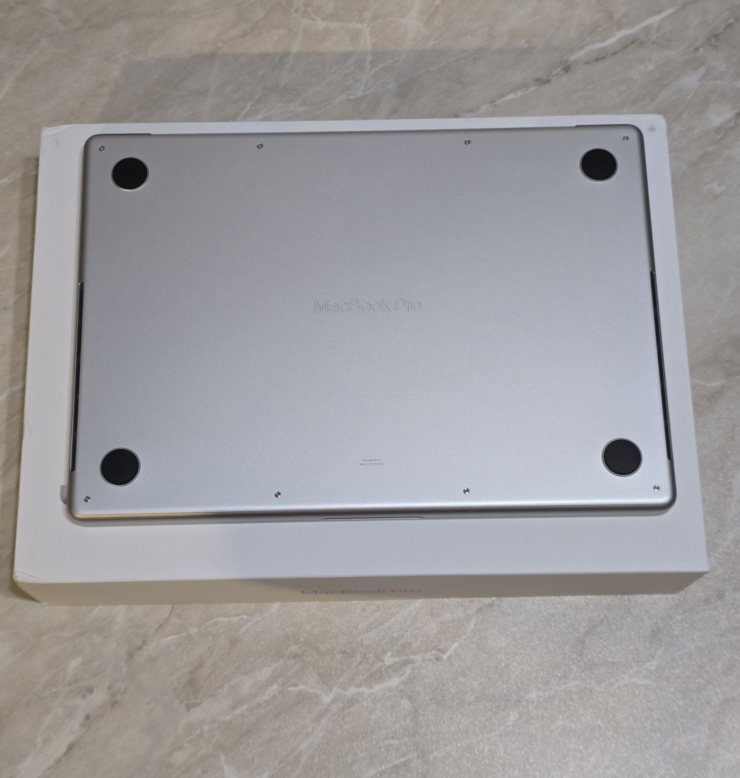 MacBook Pro 14 M4 16/512 20 циклов
