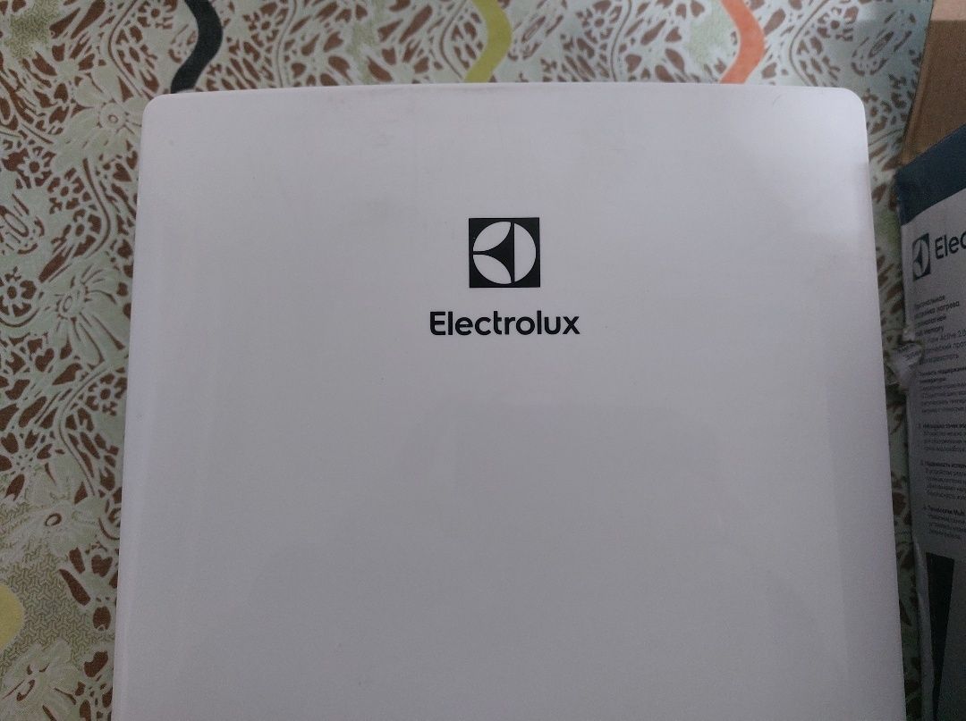 Водонагреватель электрический Electrolux NPX 8 FLOW ACTIVE 2.0