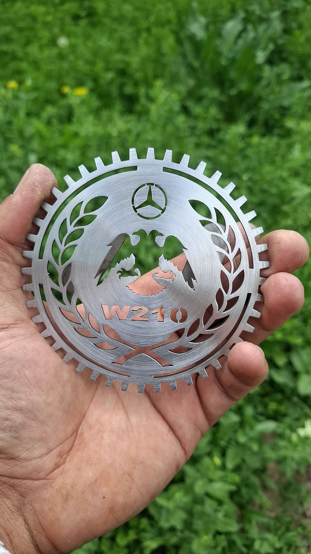Значки эмблема Mercedes BMW E34 E39 E30 Empire   (W123 W124 w201 w210