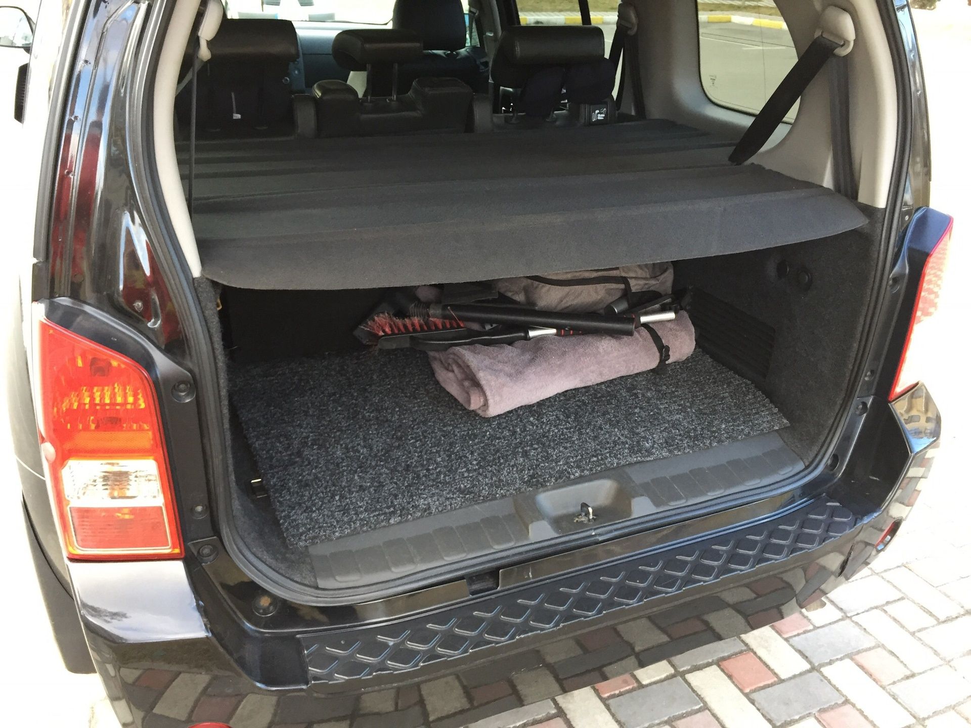 Продам сайлентблок переднего амортизатора Nissan pathfinder r51