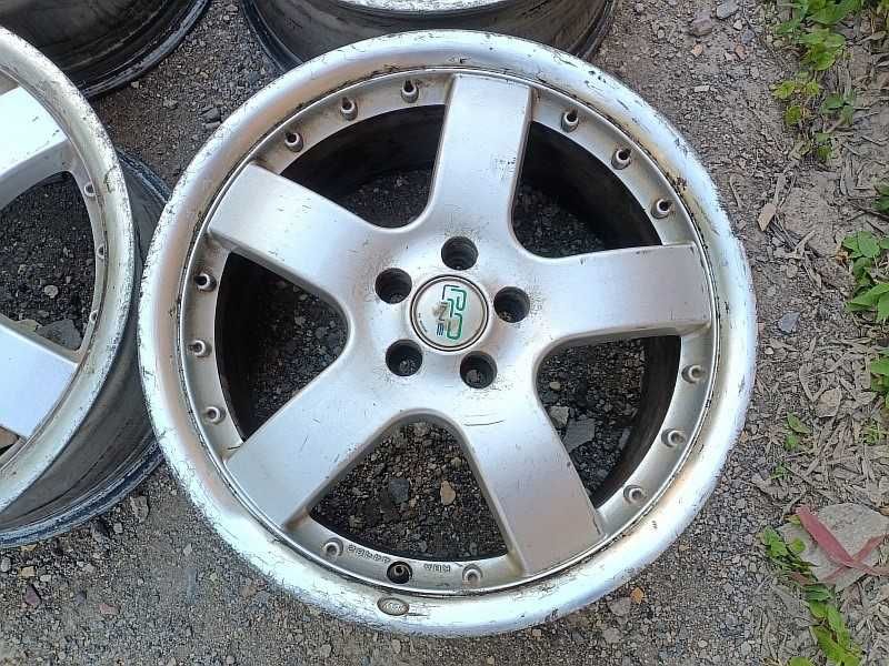 Продам оригинальные легкосплавные диски "EMR" на Subaru