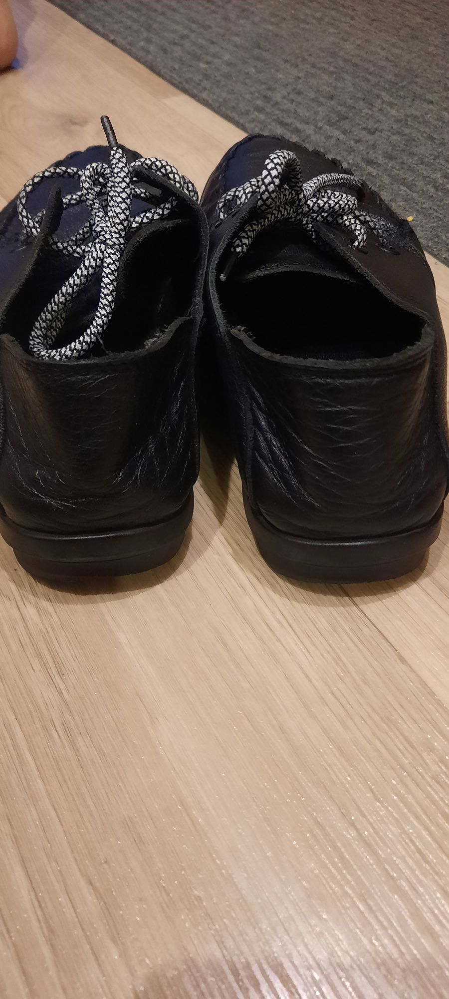 Продается Туфли Ecco.