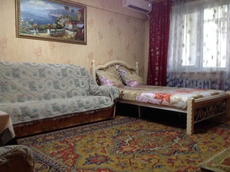 Однокомнатная квартира посуточно в районе вокзала Алматы 1